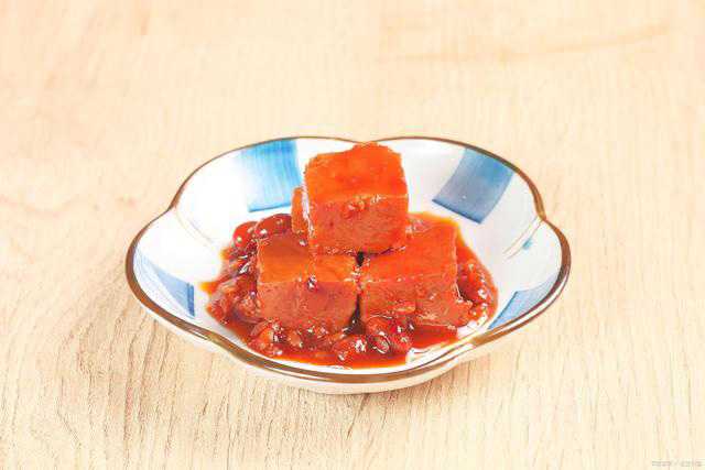 創(chuàng)新引領(lǐng)未來，一塊腐乳包裝設(shè)備助力腐乳產(chǎn)業(yè)升級